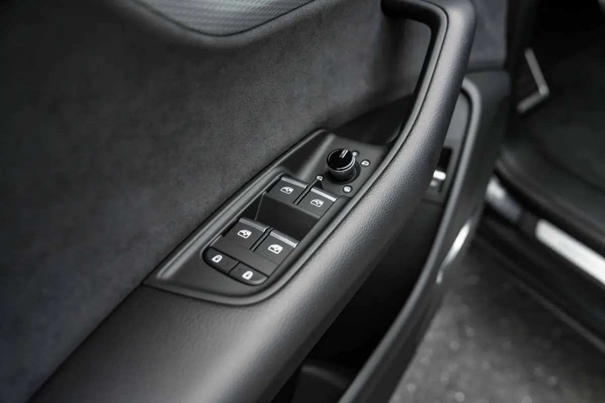 55 TFSI e quattro Pro Line | Panoramadak | Trekhaak | HUD | Bang & Olufsen | Nachtzichtassistent | | Achteruitrijcamera | Audio installatie premium | Dodehoek detectie