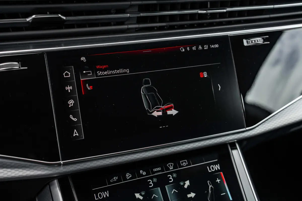55 TFSI e quattro Pro Line | Panoramadak | Trekhaak | HUD | Bang & Olufsen | Nachtzichtassistent | | Achteruitrijcamera | Audio installatie premium | Dodehoek detectie
