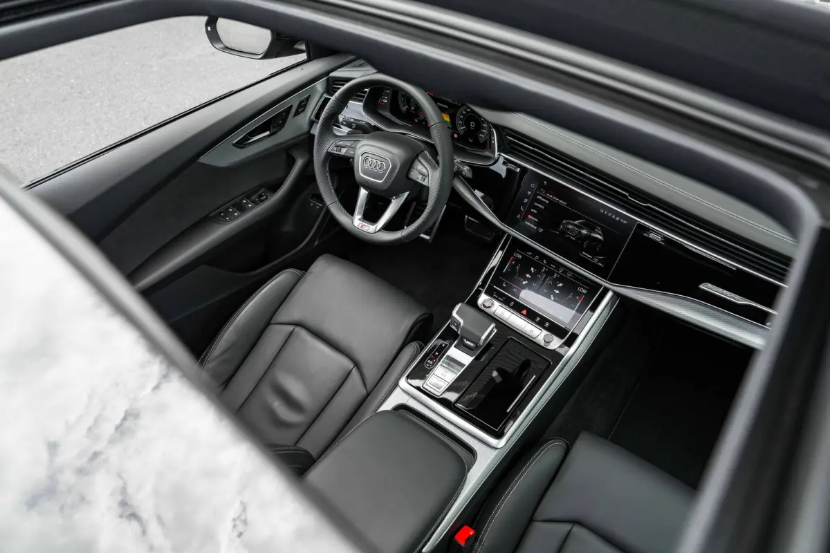 55 TFSI e quattro Pro Line | Panoramadak | Trekhaak | HUD | Bang & Olufsen | Nachtzichtassistent | | Achteruitrijcamera | Audio installatie premium | Dodehoek detectie
