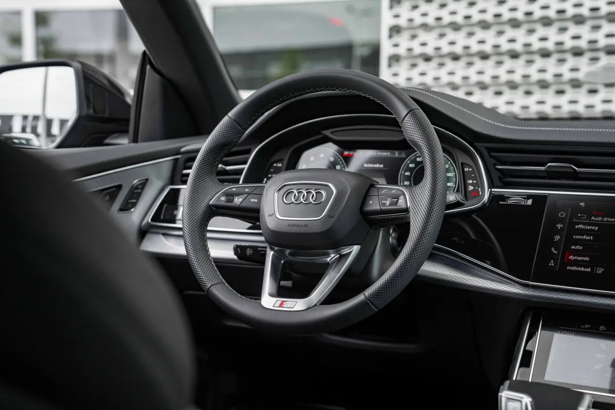 55 TFSI e quattro Pro Line | Panoramadak | Trekhaak | HUD | Bang & Olufsen | Nachtzichtassistent | | Achteruitrijcamera | Audio installatie premium | Dodehoek detectie
