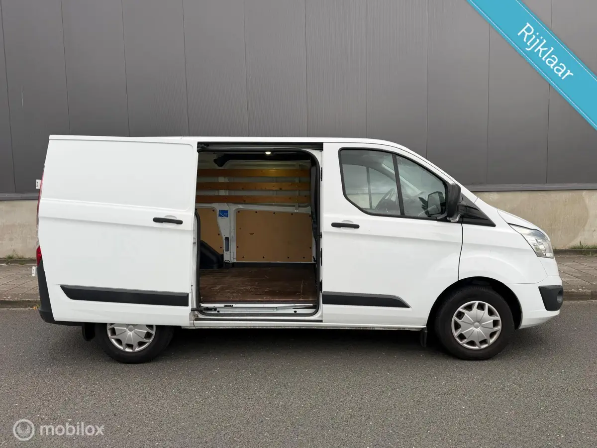 270 2.2 TDCI L1H1, Airco, Camera, Marge!