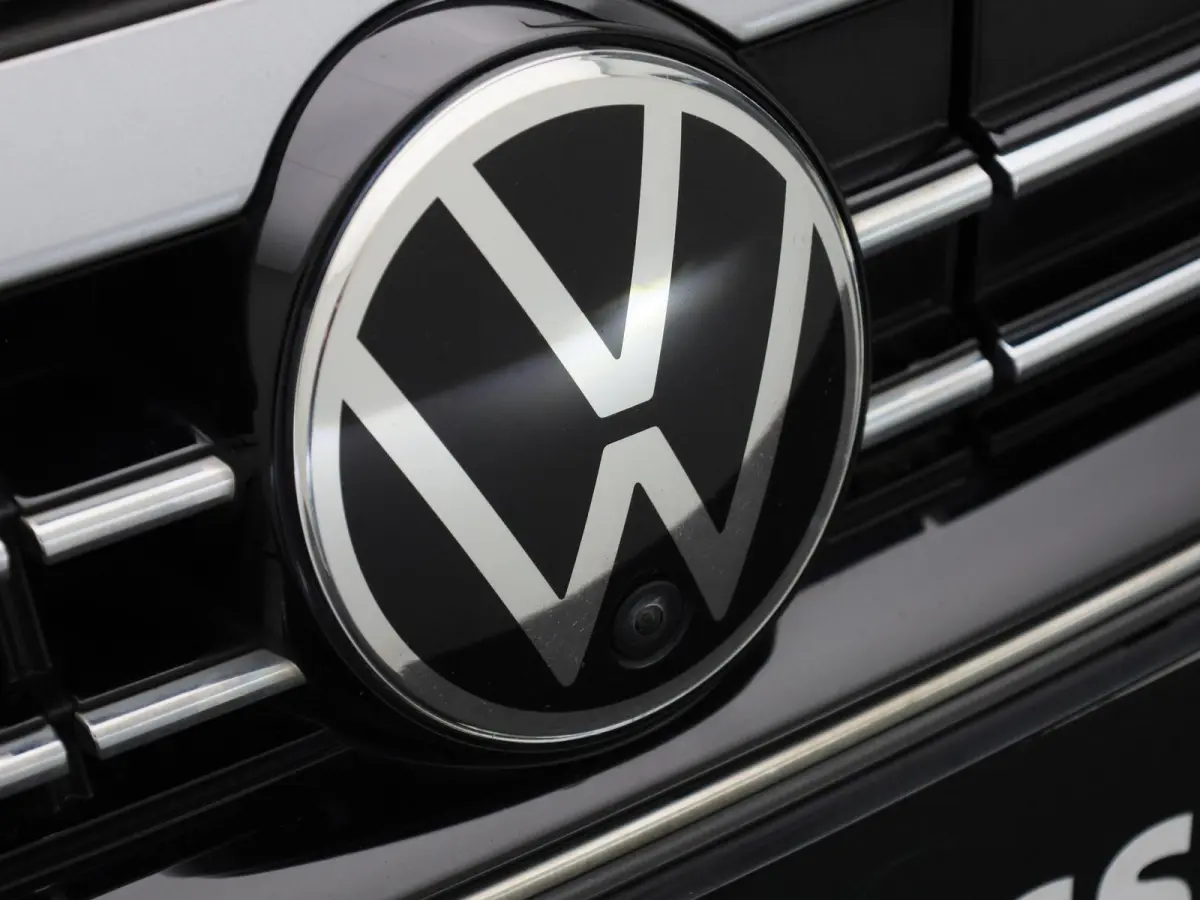 1.4 TSI eHybrid R-Line Business+ | PANORAMADAK | 360 CAMERA | MEMORY | TREKHAAK | ELEKTRISCHE KOFFERKLEP | STOELVERWARMING | KEYLESS | VIRTUAL COCKPIT | ADAPTIVE CRUISE CONTROL | LANE ASSIST