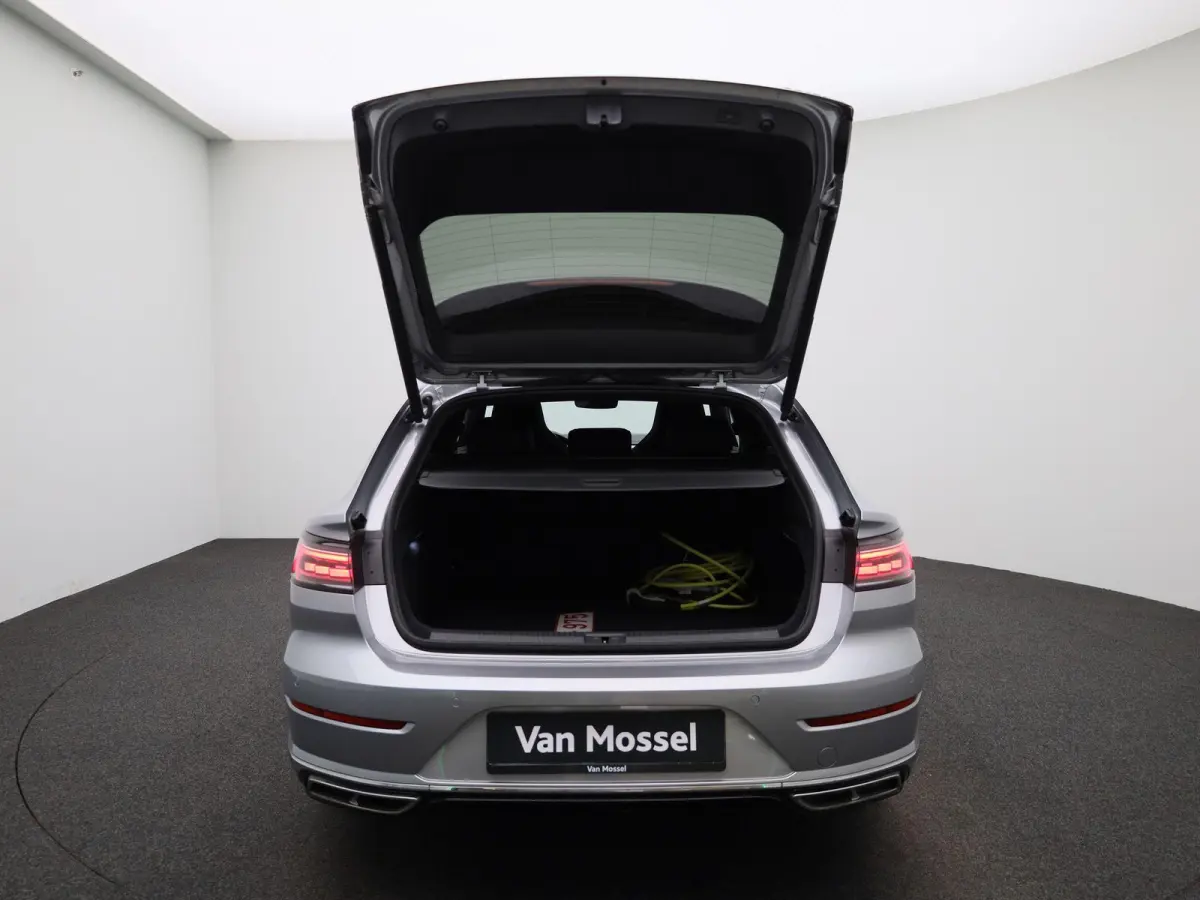 1.4 TSI eHybrid R-Line Business+ | PANORAMADAK | 360 CAMERA | MEMORY | TREKHAAK | ELEKTRISCHE KOFFERKLEP | STOELVERWARMING | KEYLESS | VIRTUAL COCKPIT | ADAPTIVE CRUISE CONTROL | LANE ASSIST