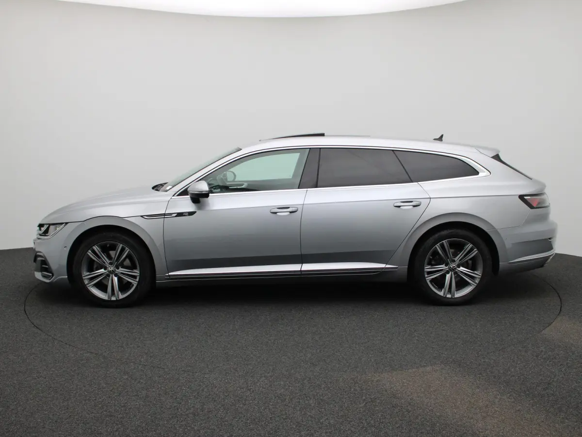 1.4 TSI eHybrid R-Line Business+ | PANORAMADAK | 360 CAMERA | MEMORY | TREKHAAK | ELEKTRISCHE KOFFERKLEP | STOELVERWARMING | KEYLESS | VIRTUAL COCKPIT | ADAPTIVE CRUISE CONTROL | LANE ASSIST
