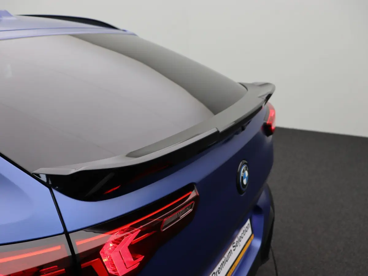 xDrive30 M Sportpakket Pro | Innovation Pack | Comfort Pack | Stuurwielrand verwarmd | Ppanoramadak | Elektrisch Verstelbare Sportstoelen | Driving Assistant Professional | Harman Kardon | P