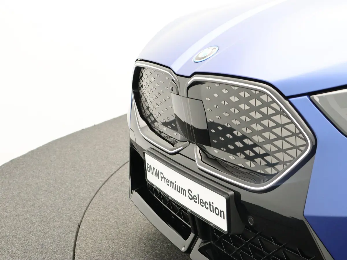 xDrive30 M Sportpakket Pro | Innovation Pack | Comfort Pack | Stuurwielrand verwarmd | Ppanoramadak | Elektrisch Verstelbare Sportstoelen | Driving Assistant Professional | Harman Kardon | P