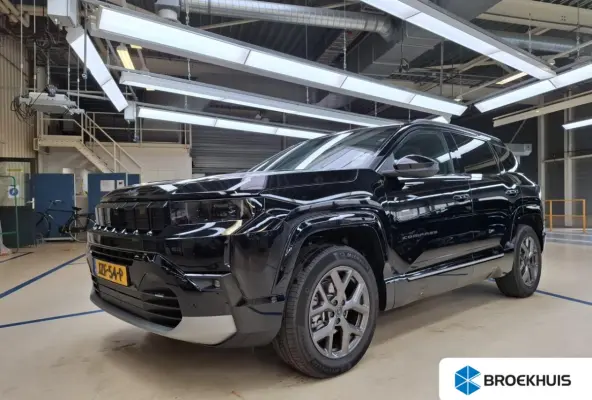 1.2 e-Hybrid Summit | Tot 8 Jaar Garantie | Panoramadak | Elektrische Stoelverstelling | Elektrische Achterklep | Keyless | Camera | Stoel & Stuurverwarming | Focal Sound |