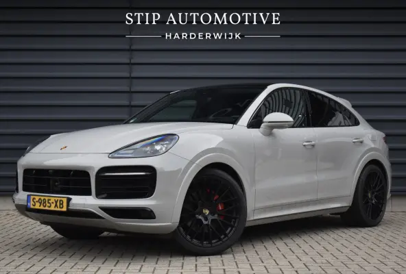 3.0 E-Hybrid Platinum Edition SportDesign *Krijt* | Sportuitlaat | ACC | Trekhaak | Ventilatie | Achterasbesturing | Bose | Head-Up | 22'' Wielen |
