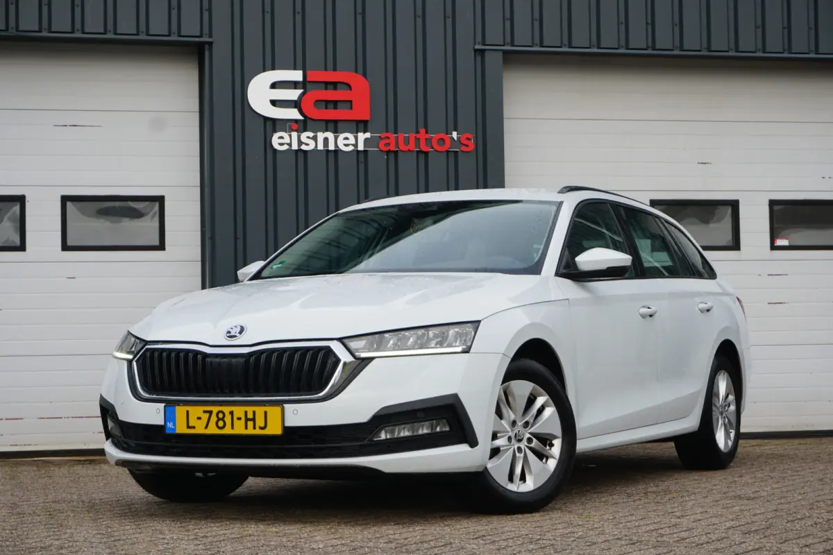 1.0 TSI Business Edition | TREKHAAK | METALLIC WIT | ADAPT. CRUISE | CARPLAY |