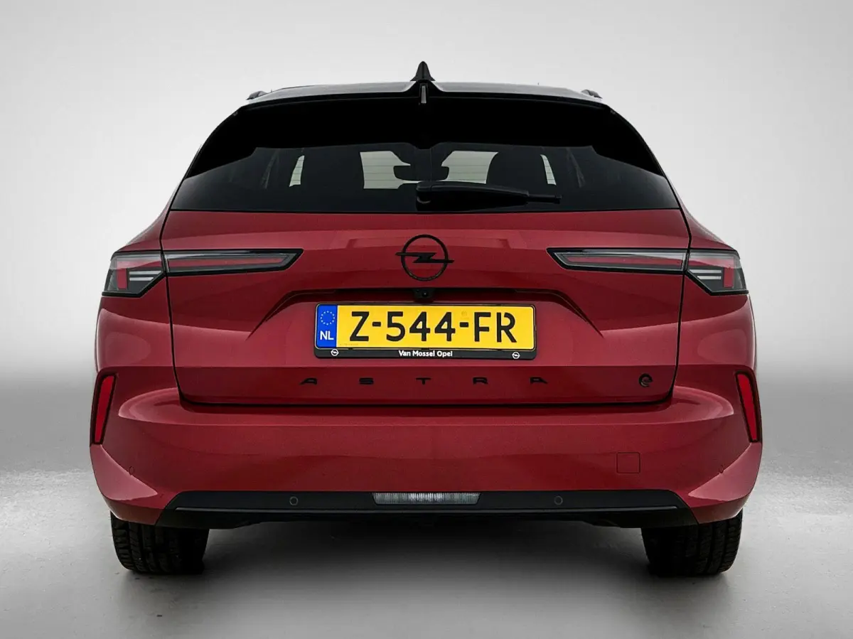 54 kWh GS | Head-up display | Alcantara | Stoel en stuurverwarming |