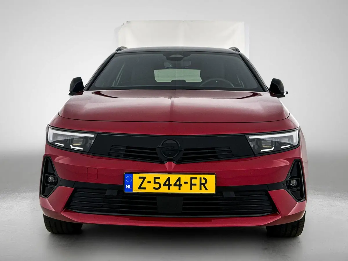 54 kWh GS | Head-up display | Alcantara | Stoel en stuurverwarming |