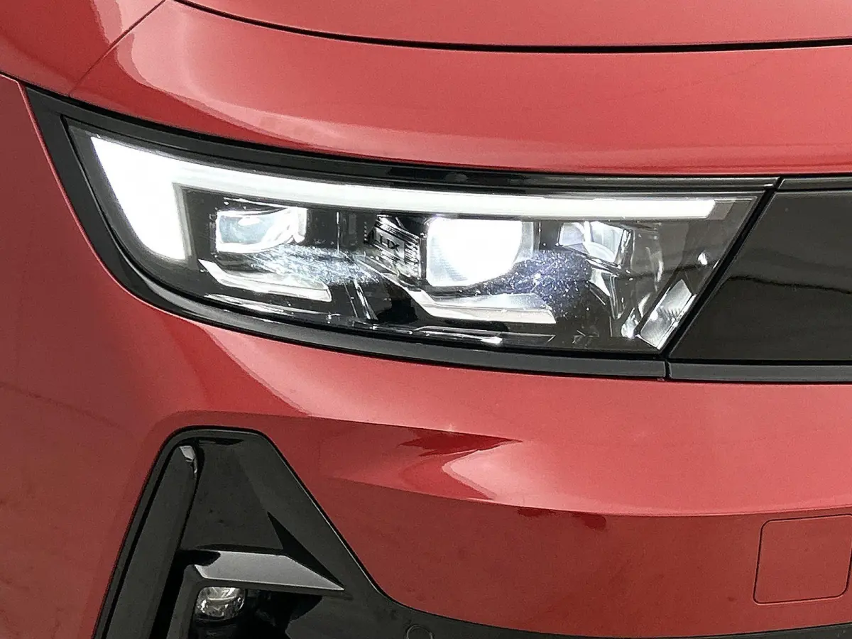 54 kWh GS | Head-up display | Alcantara | Stoel en stuurverwarming |