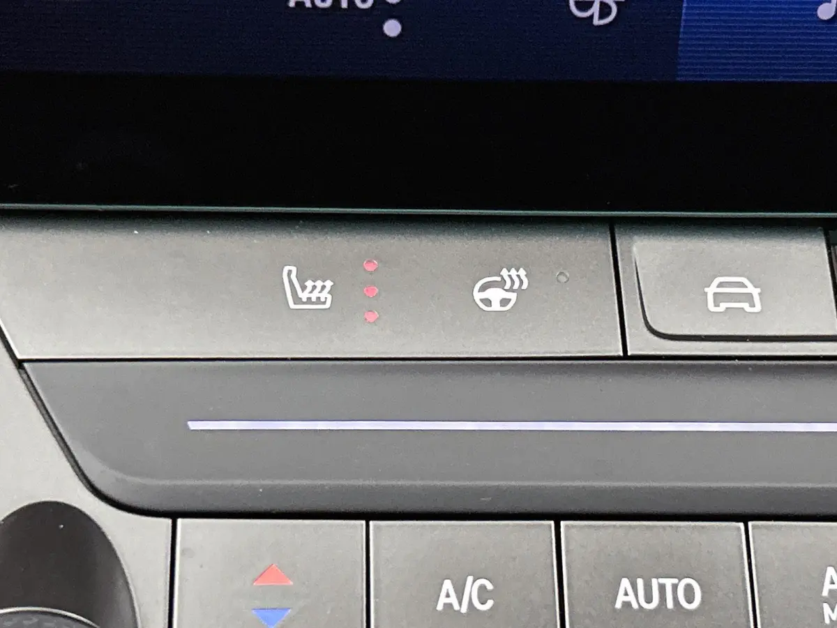 54 kWh GS | Head-up display | Alcantara | Stoel en stuurverwarming |