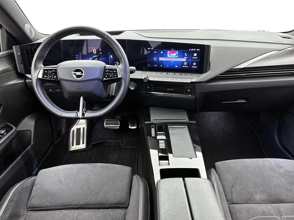 54 kWh GS | Head-up display | Alcantara | Stoel en stuurverwarming |