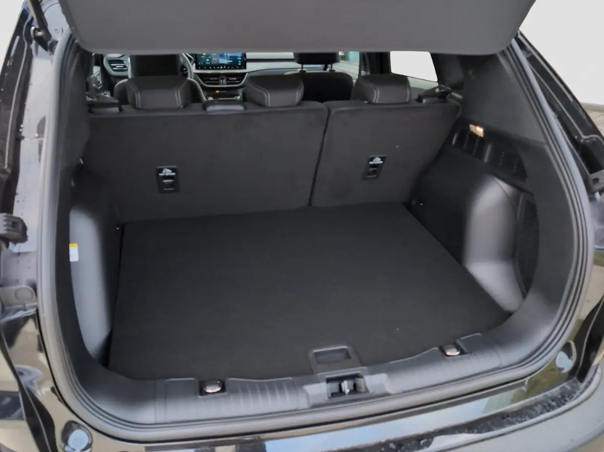 2.5 PHEV Titanium | Achterbank verwarmd | Achteruitrijcamera | All Weather banden