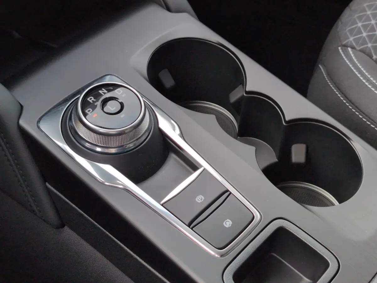 2.5 PHEV Titanium | Achterbank verwarmd | Achteruitrijcamera | All Weather banden