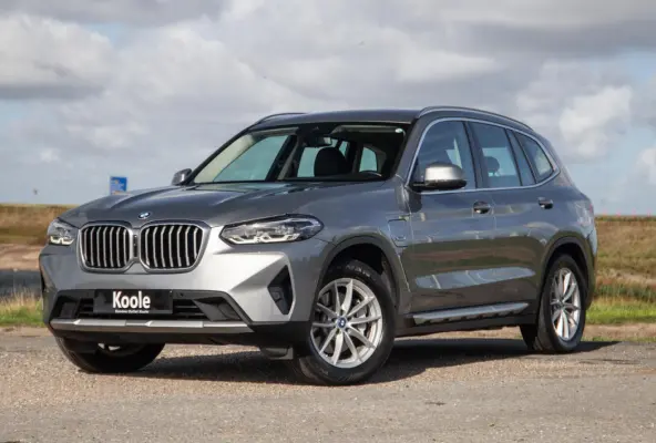 xDrive30e High Executive CARPLAY / 360 CAMERA / STOELVERWARMING / PERFECT ONDERHOUDEN