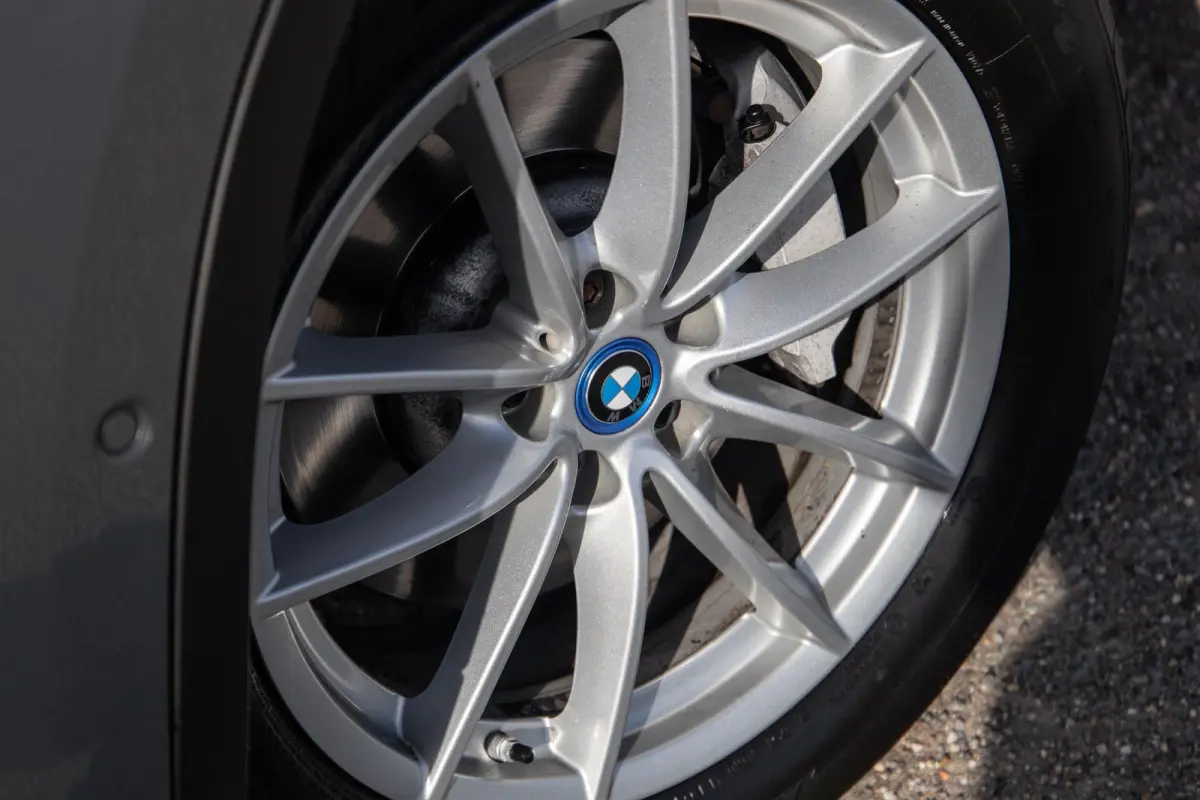 xDrive30e High Executive CARPLAY / 360 CAMERA / STOELVERWARMING / PERFECT ONDERHOUDEN