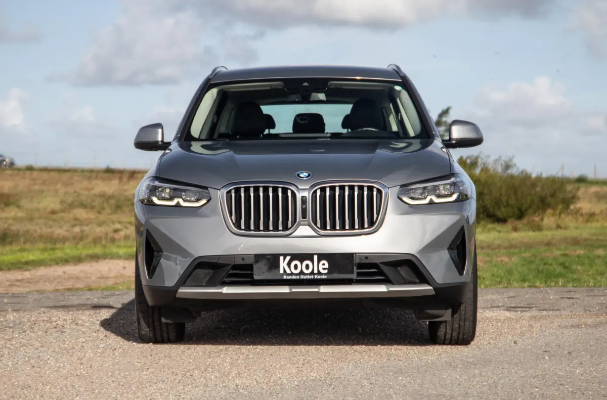 xDrive30e High Executive CARPLAY / 360 CAMERA / STOELVERWARMING / PERFECT ONDERHOUDEN