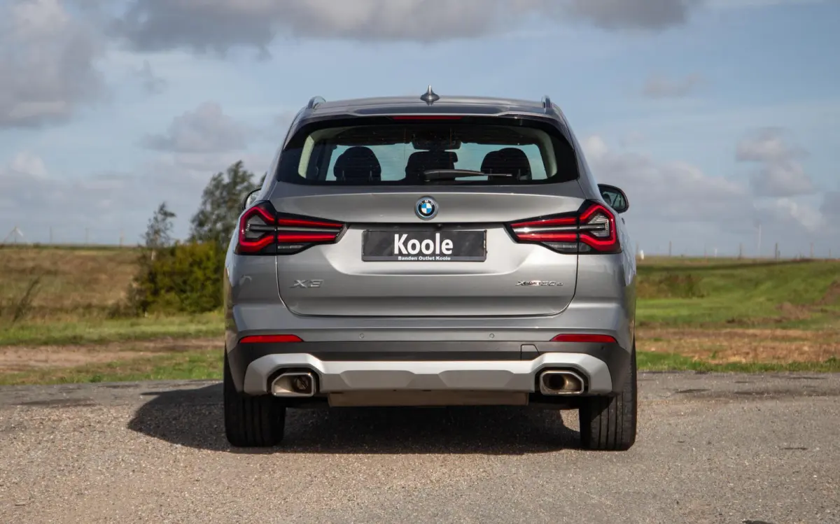 xDrive30e High Executive CARPLAY / 360 CAMERA / STOELVERWARMING / PERFECT ONDERHOUDEN