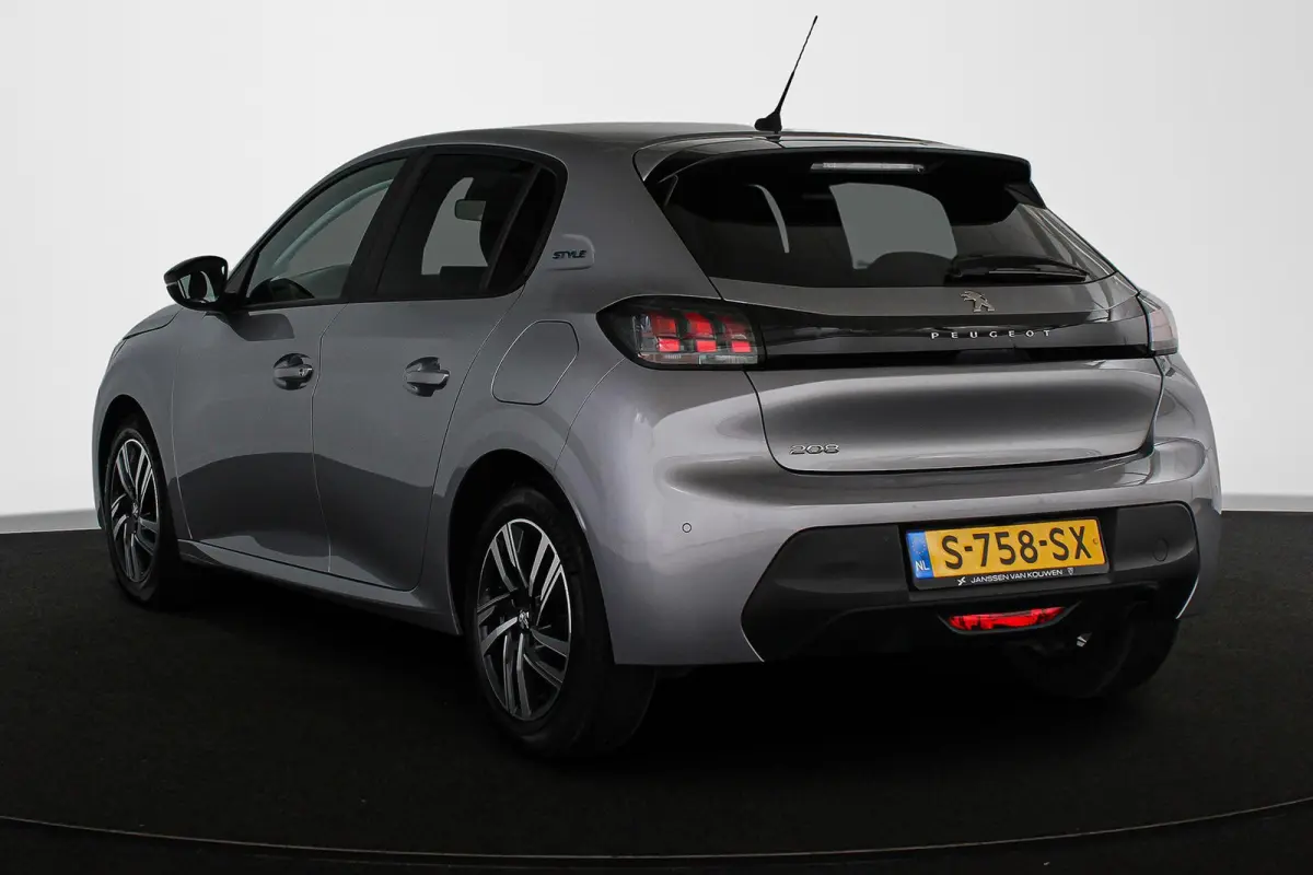 1.2 PureTech Style Achteruitrijcamera Apple CarPlay