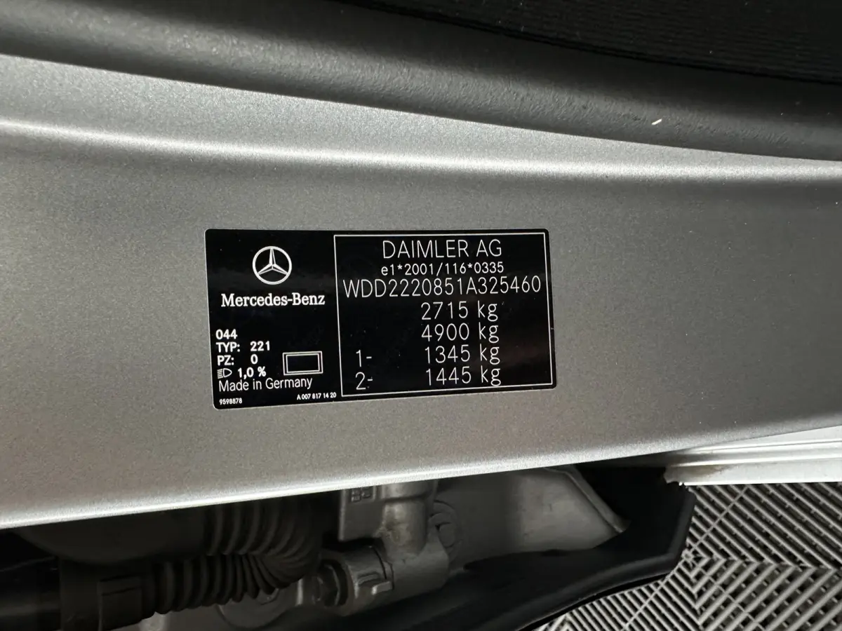 500 4Matic (INCL-BTW) Aut. *PANO | LEATHER | FULL-LED | BURMESTER | DISTRONIC | BLINDSPOT | TOPVIEW | MEMORY-PACK | DIGI-COCKPIT | HEATED-COMFORTSEATS | AIR-SUSPENSION | PRIVACY-GLASS | HEAD