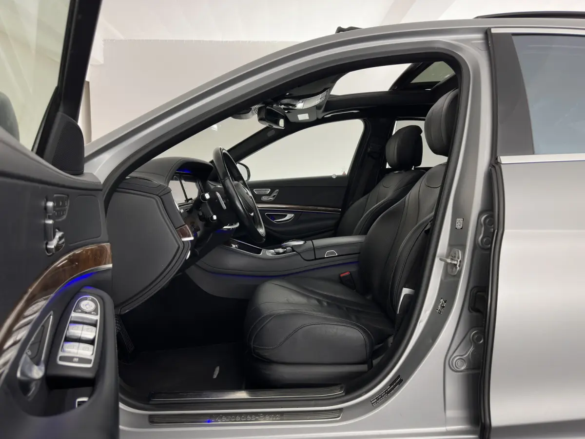 500 4Matic (INCL-BTW) Aut. *PANO | LEATHER | FULL-LED | BURMESTER | DISTRONIC | BLINDSPOT | TOPVIEW | MEMORY-PACK | DIGI-COCKPIT | HEATED-COMFORTSEATS | AIR-SUSPENSION | PRIVACY-GLASS | HEAD