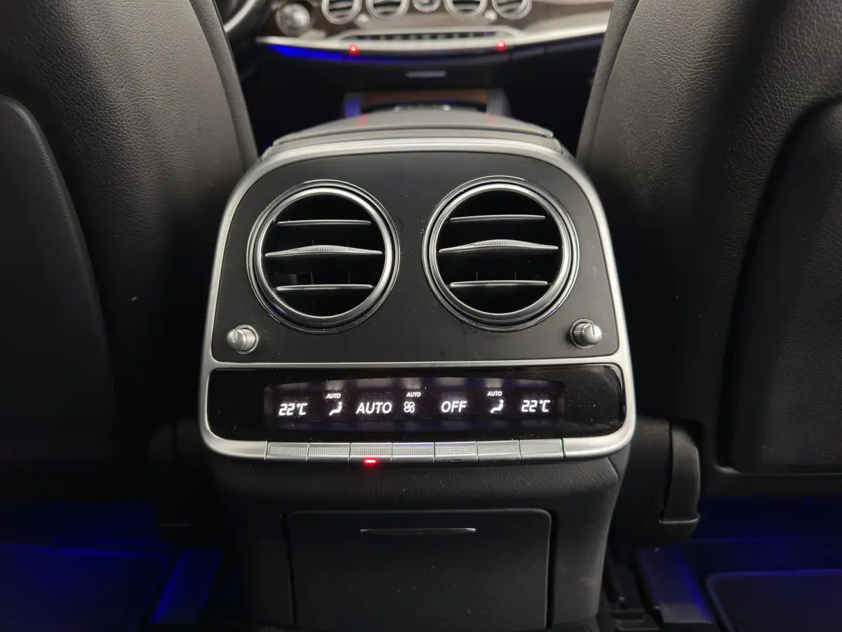 500 4Matic (INCL-BTW) Aut. *PANO | LEATHER | FULL-LED | BURMESTER | DISTRONIC | BLINDSPOT | TOPVIEW | MEMORY-PACK | DIGI-COCKPIT | HEATED-COMFORTSEATS | AIR-SUSPENSION | PRIVACY-GLASS | HEAD