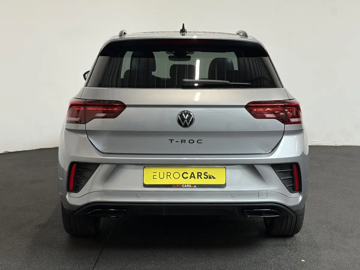 1.5 eTsi R-Line Automaat Climate control Adaptieve cruise control Panoramadak LED Navigatie Achteruitrijcamera Parkeersensoren Apple Carplay/ Android Auto Radio