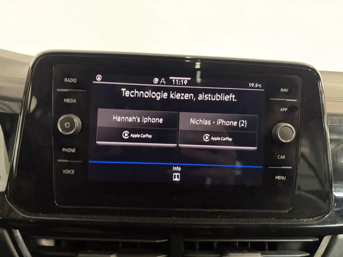 1.5 eTsi R-Line Automaat Climate control Adaptieve cruise control Panoramadak LED Navigatie Achteruitrijcamera Parkeersensoren Apple Carplay/ Android Auto Radio
