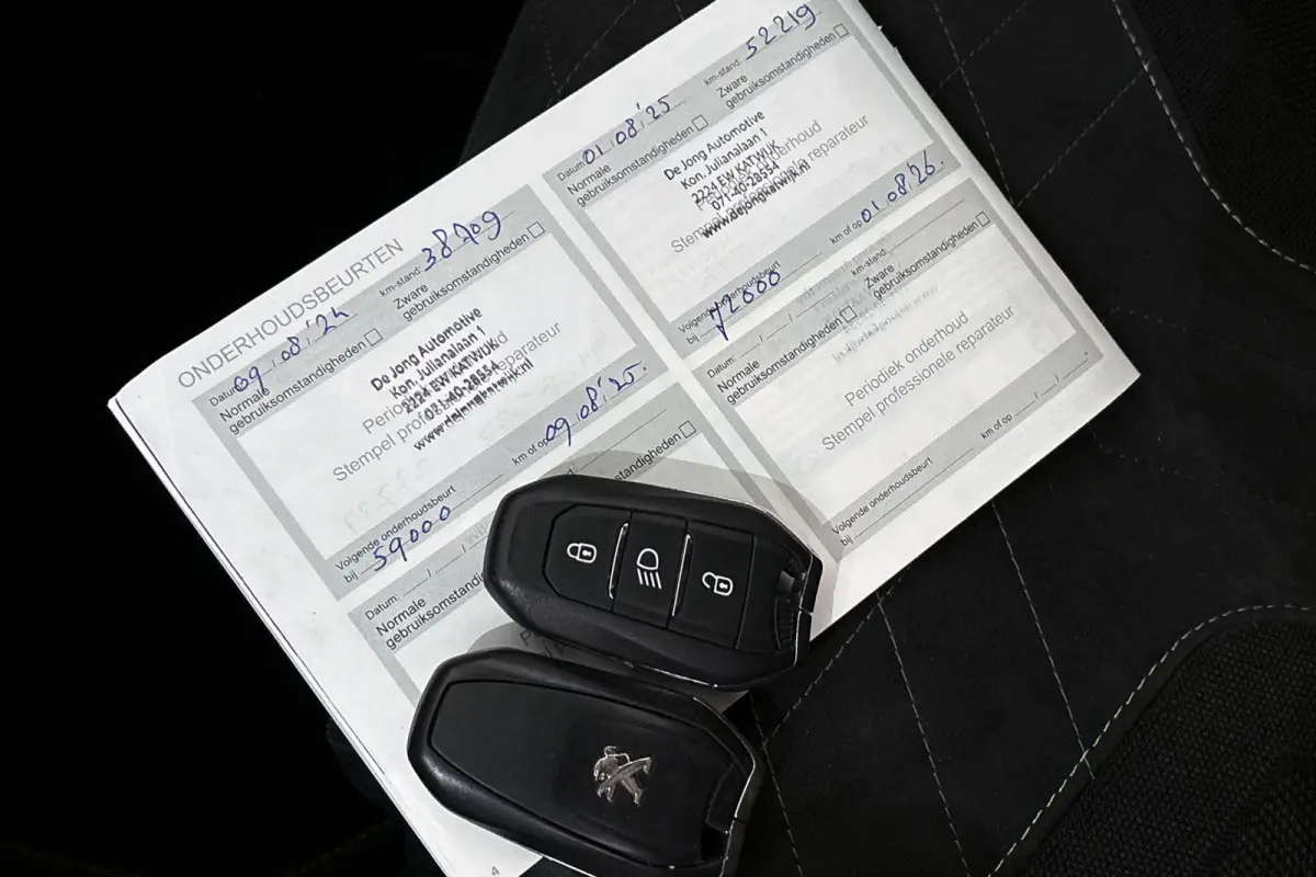 1.2 PureTech GT Pack Stoelverwarming Keyless Achteruitrijcamera
