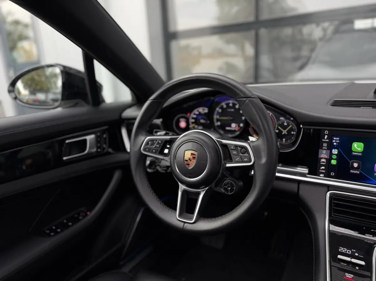 2.9 V6 E-Hybrid / PANO / SPOR