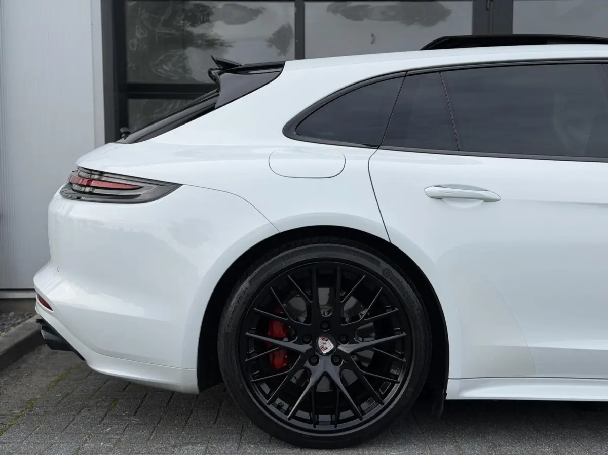 2.9 V6 E-Hybrid / PANO / SPOR