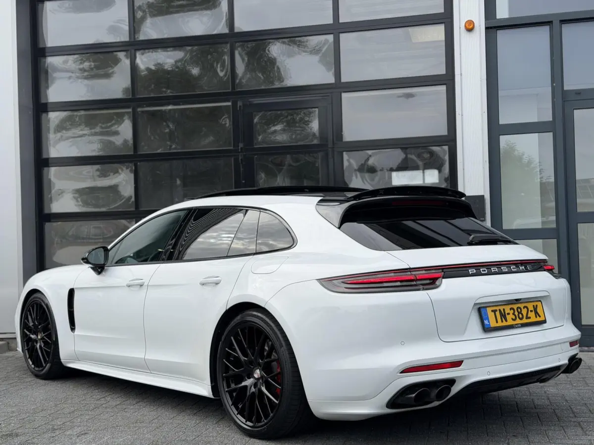 2.9 V6 E-Hybrid / PANO / SPOR