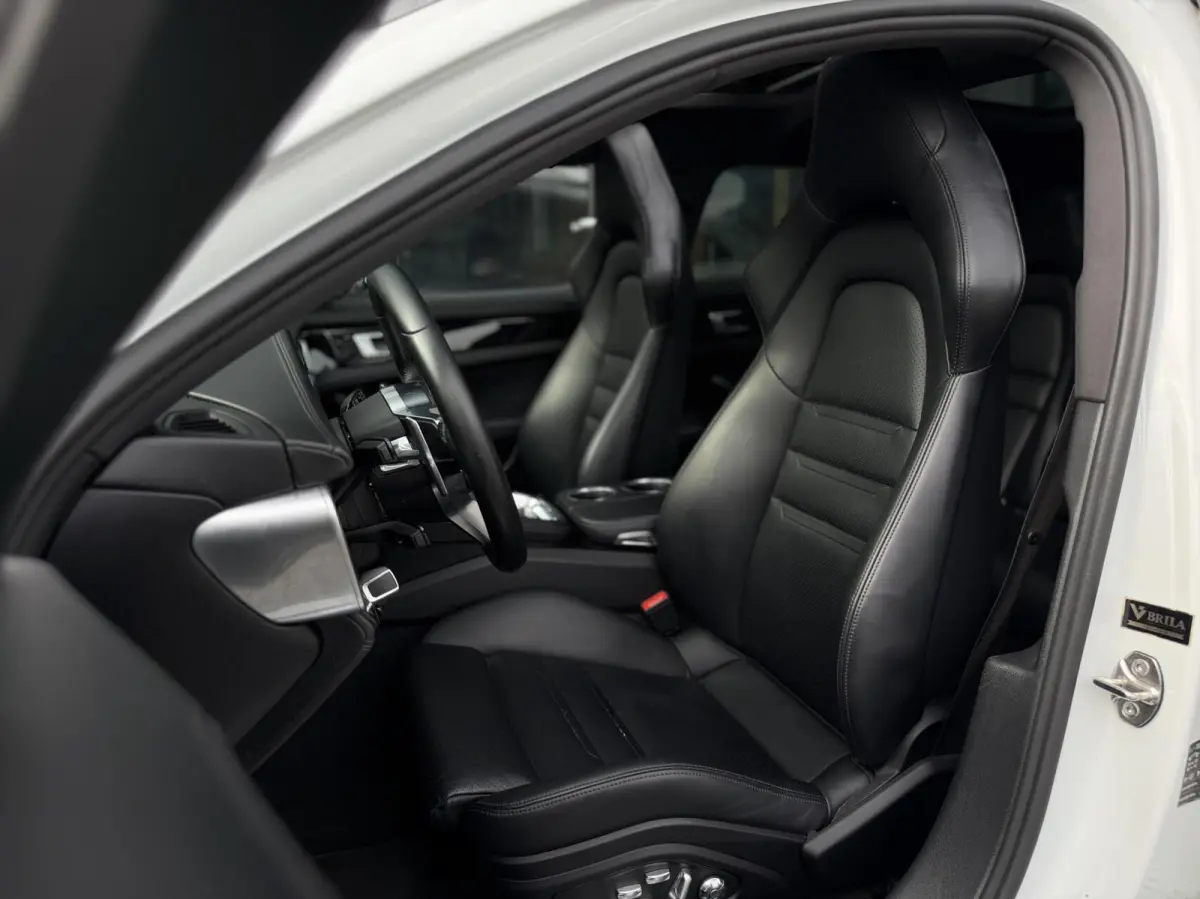 2.9 V6 E-Hybrid / PANO / SPOR