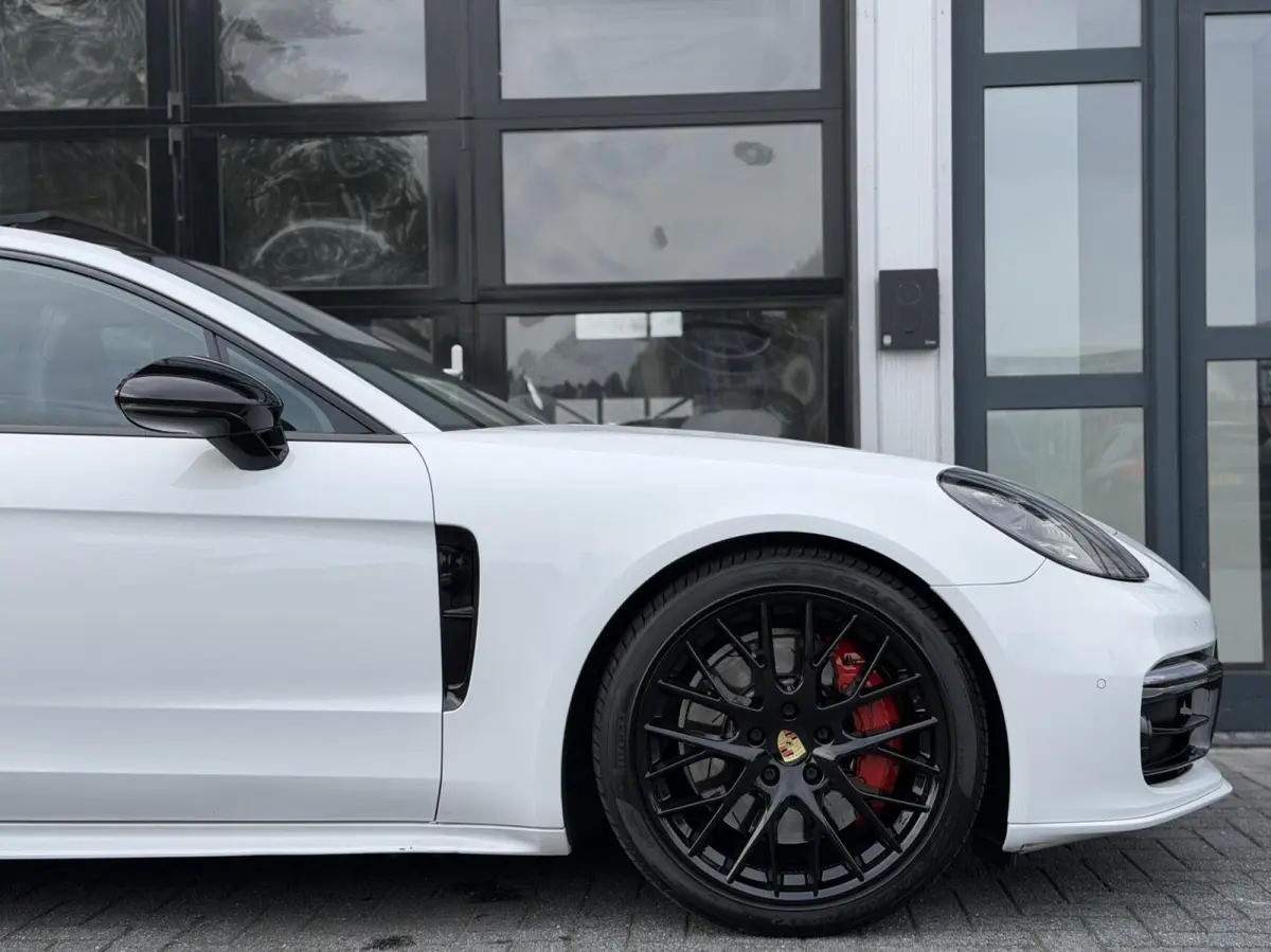 2.9 V6 E-Hybrid / PANO / SPOR