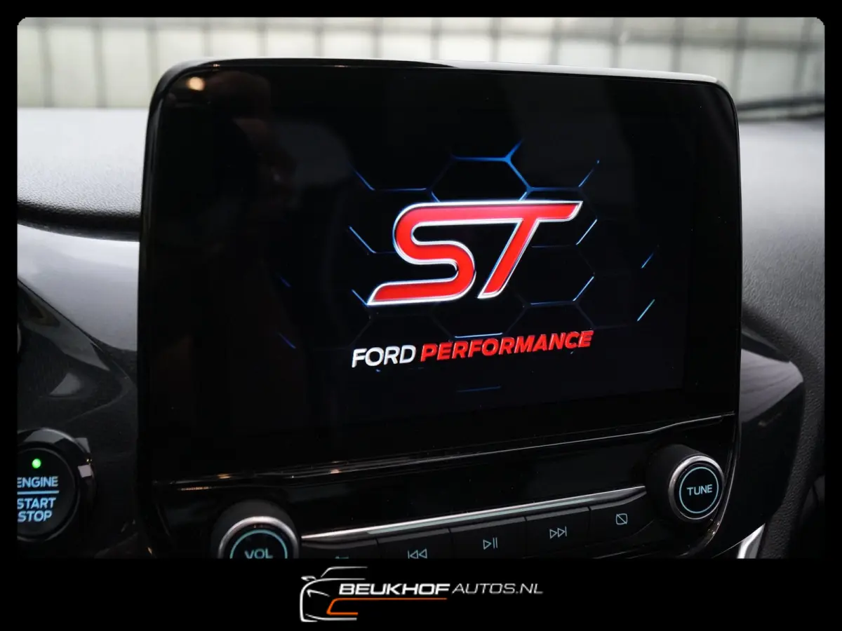 1.5 EcoBoost ST-3 Performance 200Pk Leer Carplay