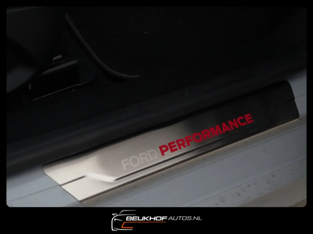 1.5 EcoBoost ST-3 Performance 200Pk Leer Carplay