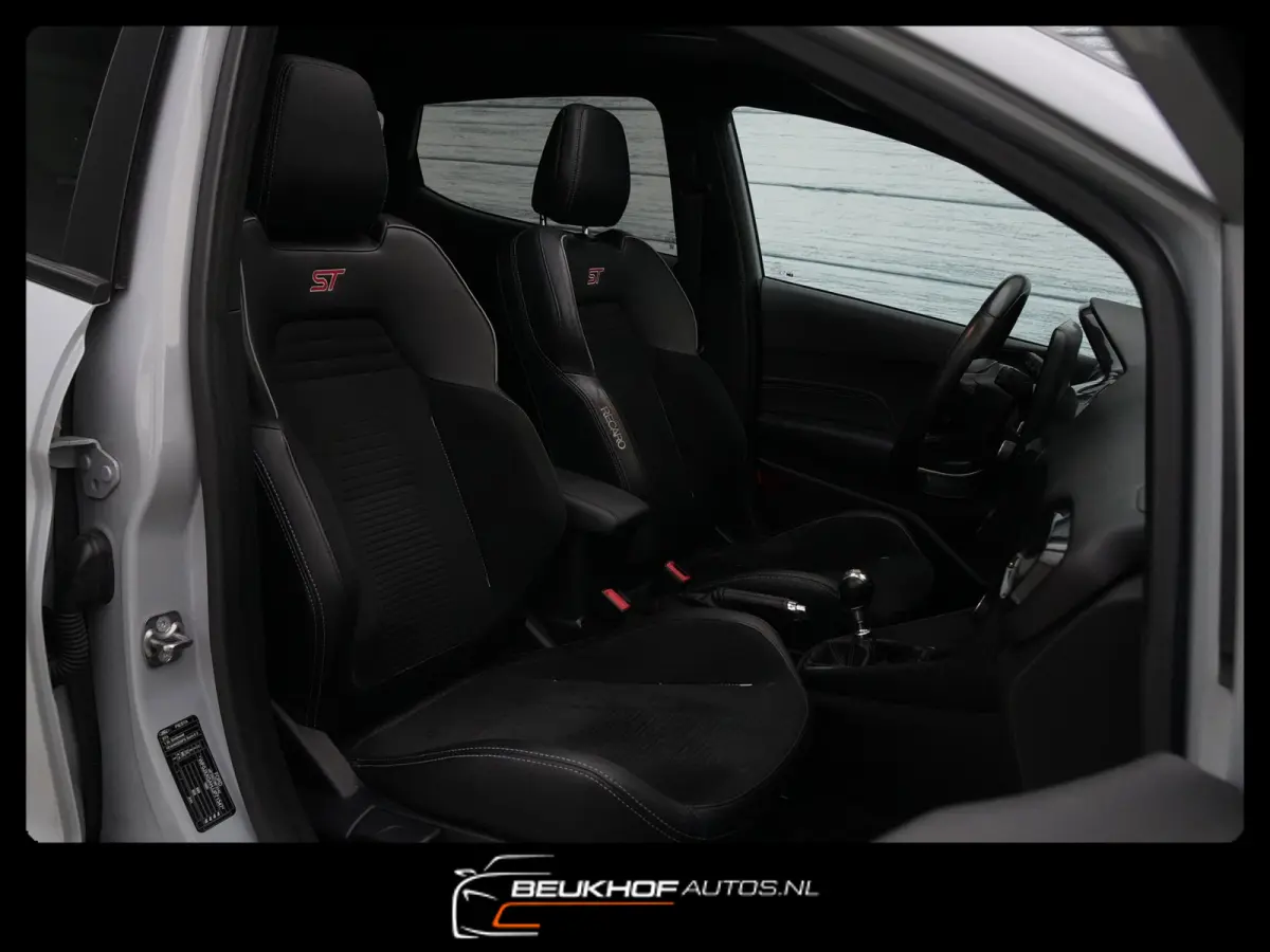 1.5 EcoBoost ST-3 Performance 200Pk Leer Carplay