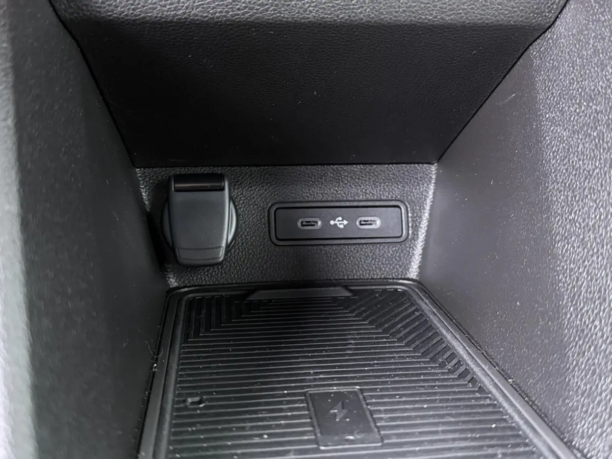 techno 150 pk comfort range | Harman Kardon | Stoel- & Stuurverw. | pack safety & advanced driving assist |