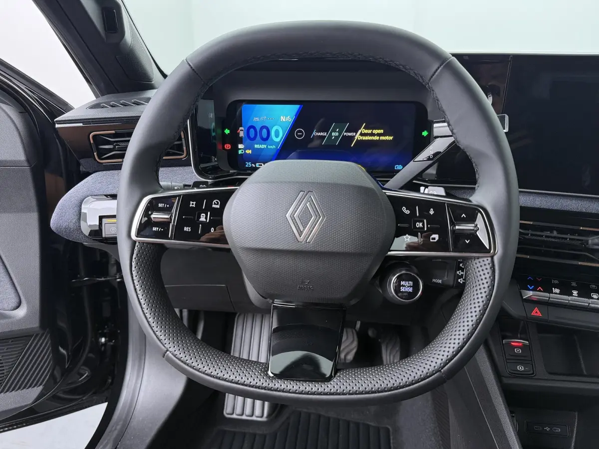 techno 150 pk comfort range | Harman Kardon | Stoel- & Stuurverw. | pack safety & advanced driving assist |