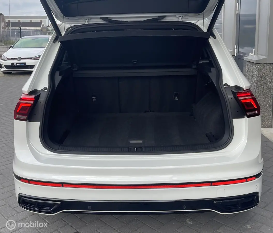 1.5 TSI DSG 3xR-Line 150PK Hu Sfe