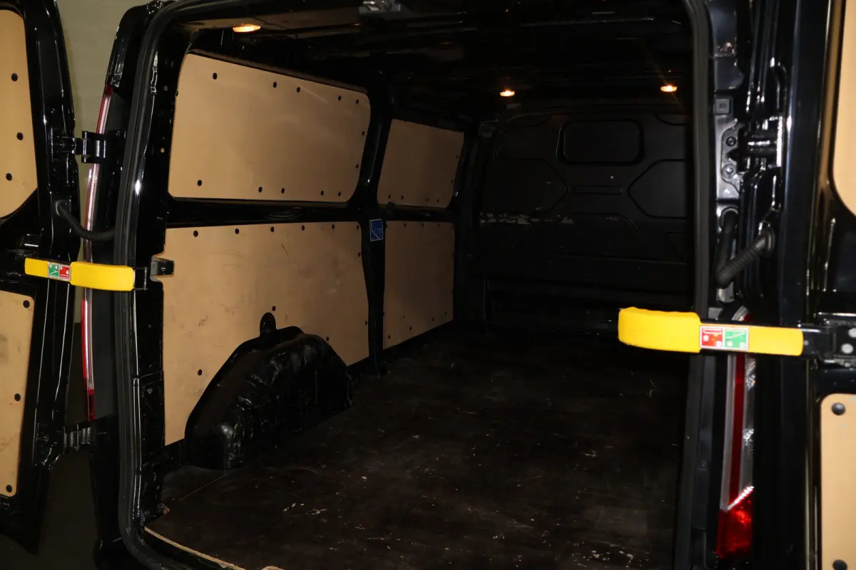 2.0 TDCI L2 H1 Limited Automaat Airco Camera