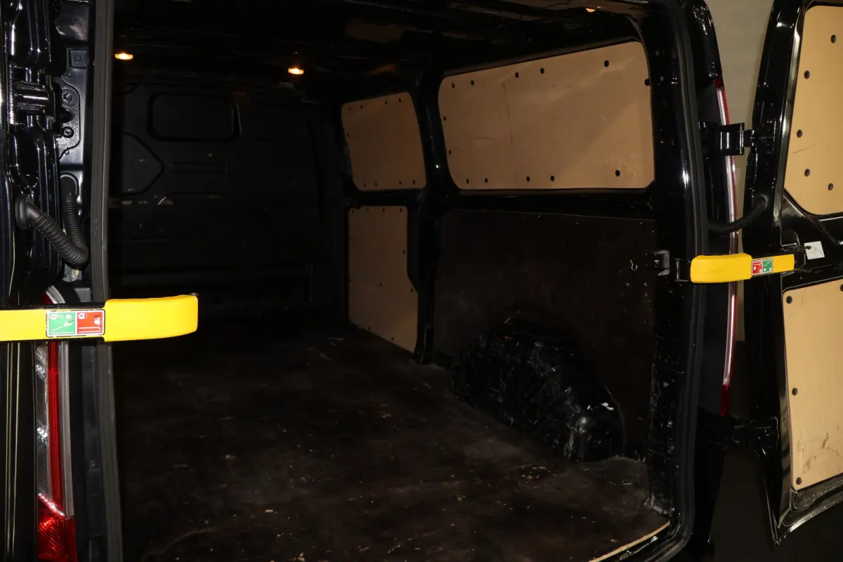 2.0 TDCI L2 H1 Limited Automaat Airco Camera
