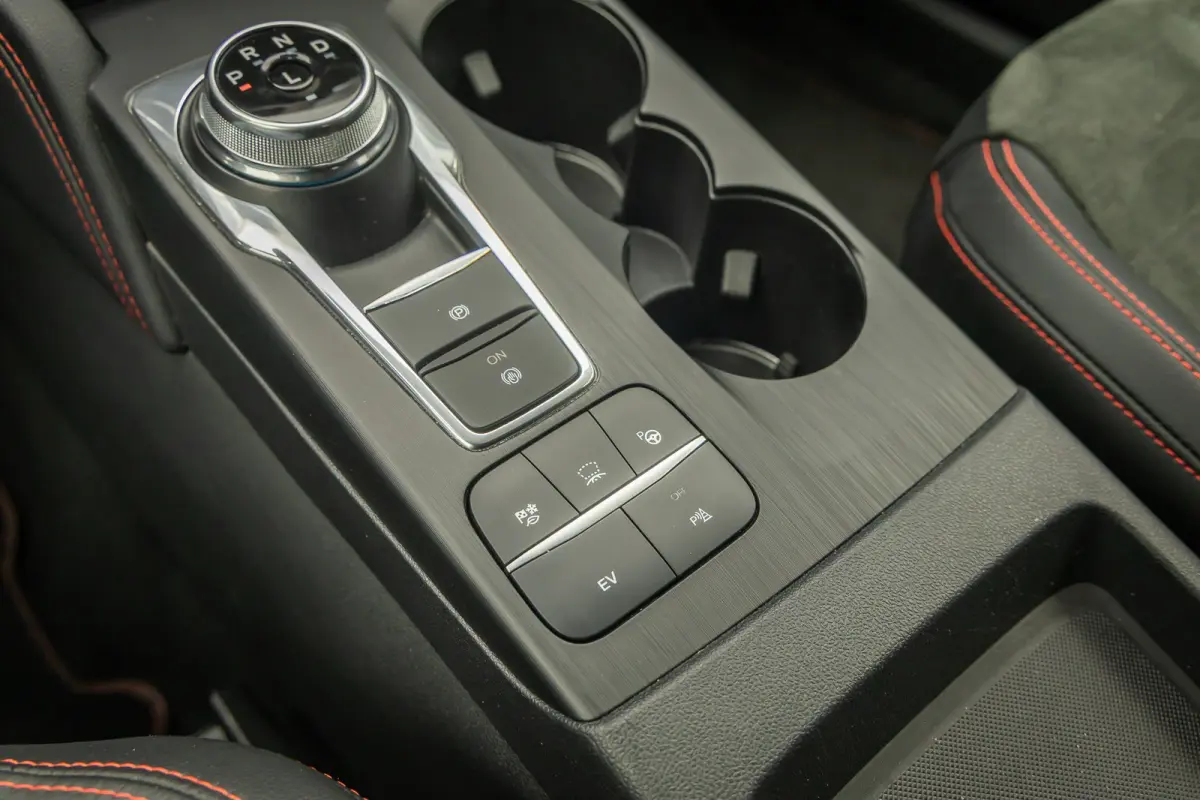 2.5 PHEV ST-Line X | Trekhaak | Black-pack | Adaptive cruise control | Head-up | B&O audio | Camera | Apple Carplay/Android Auto | Stoel/stuur/voorruit verwarming | Achteruitrijcamera | Appl