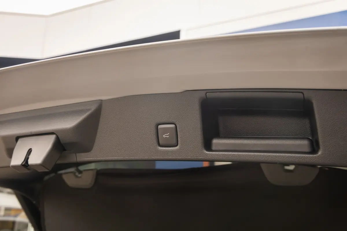 2.5 PHEV ST-Line X | Trekhaak | Black-pack | Adaptive cruise control | Head-up | B&O audio | Camera | Apple Carplay/Android Auto | Stoel/stuur/voorruit verwarming | Achteruitrijcamera | Appl
