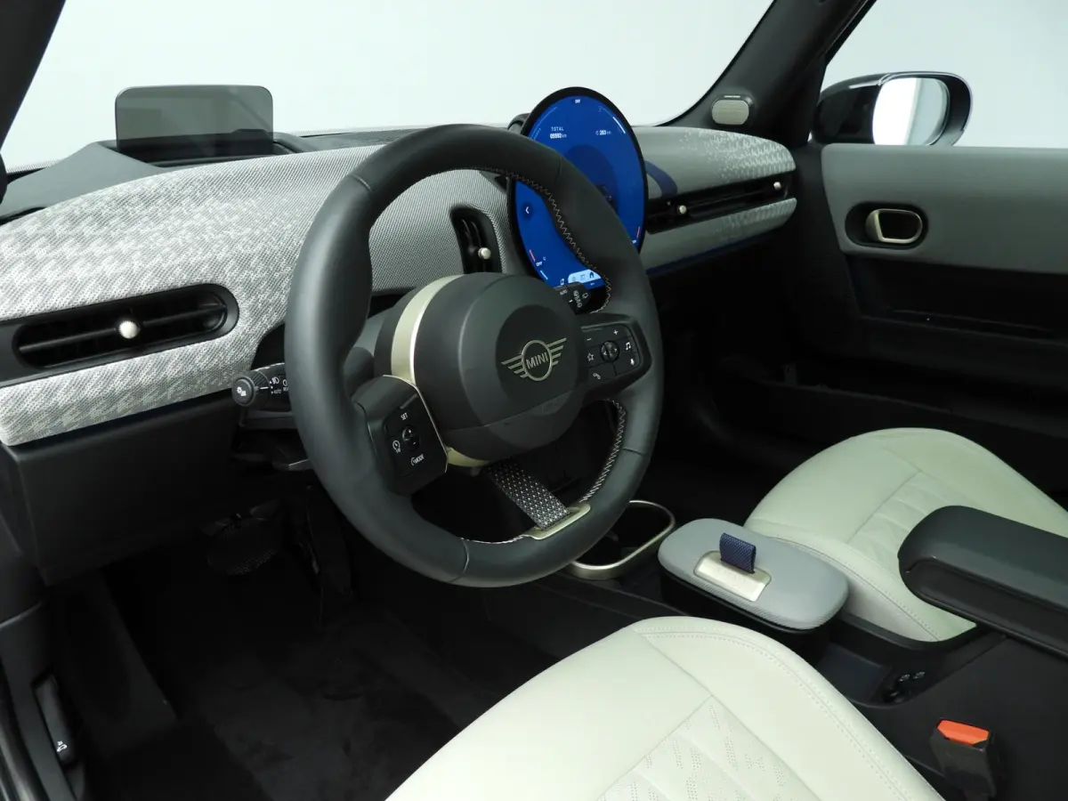Cooper S Automaat / Panoramadak / Harman-Kardon / JCW stoelen / LED / Active cruise / Alu wielen 18 inch