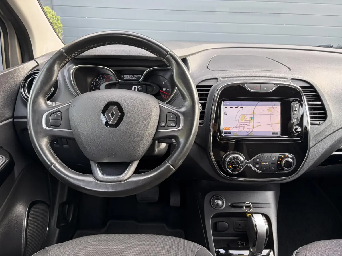 1.2 TCe Dynamique ✓Navi✓Trekhaak✓Keyless✓Clima✓Cruise✓Dealer Onderhouden✓Automaat✓120pk✓Lm velgen✓Pdc✓N.A.P✓Apk tot 06-2027
