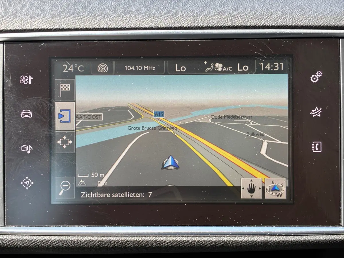 1.2 PureTech Allure|2e Eigenaar|Navigatie|CruiseControl|PDC|Climatronic|NAP|Dealer Onderhouden|