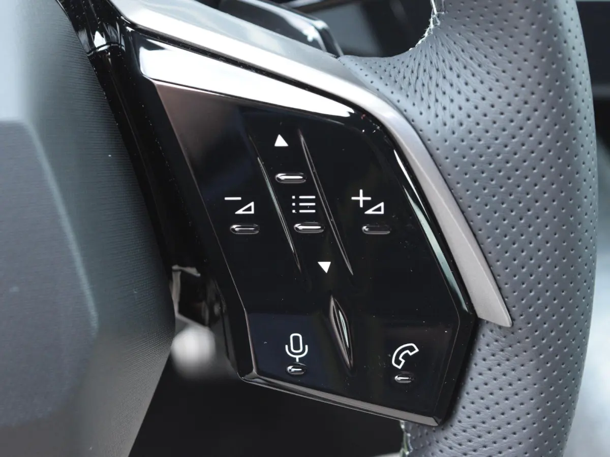 1.2 Hybrid 145 GT UIT VOORRAAD LEVERBAAR